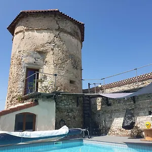 Tour De Charme Atypique Maison d'hôtes