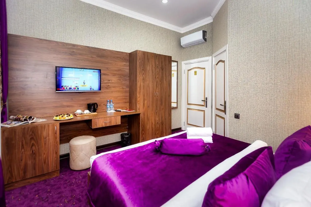 Center City Hotel Baku 4*,